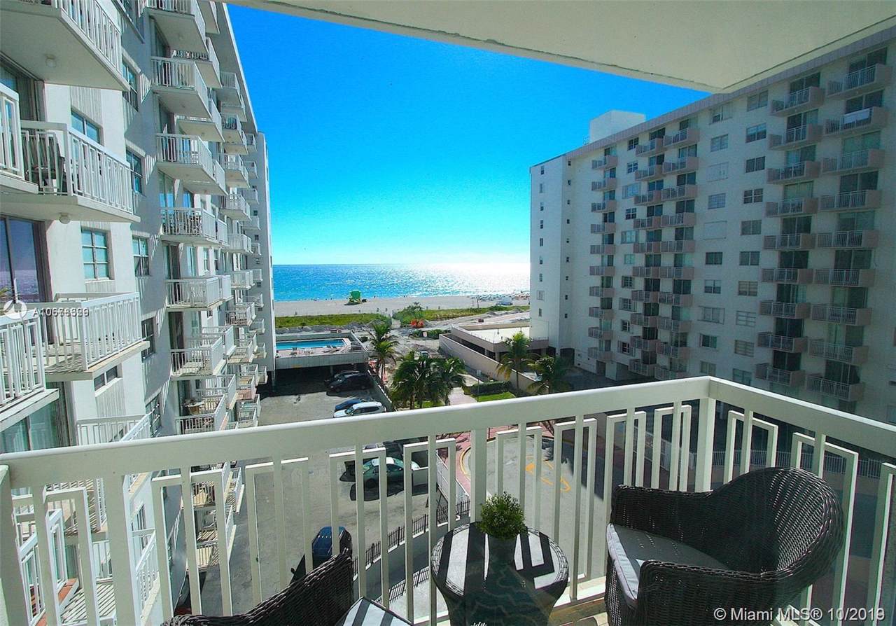 401 Ocean Dr - Photo 1