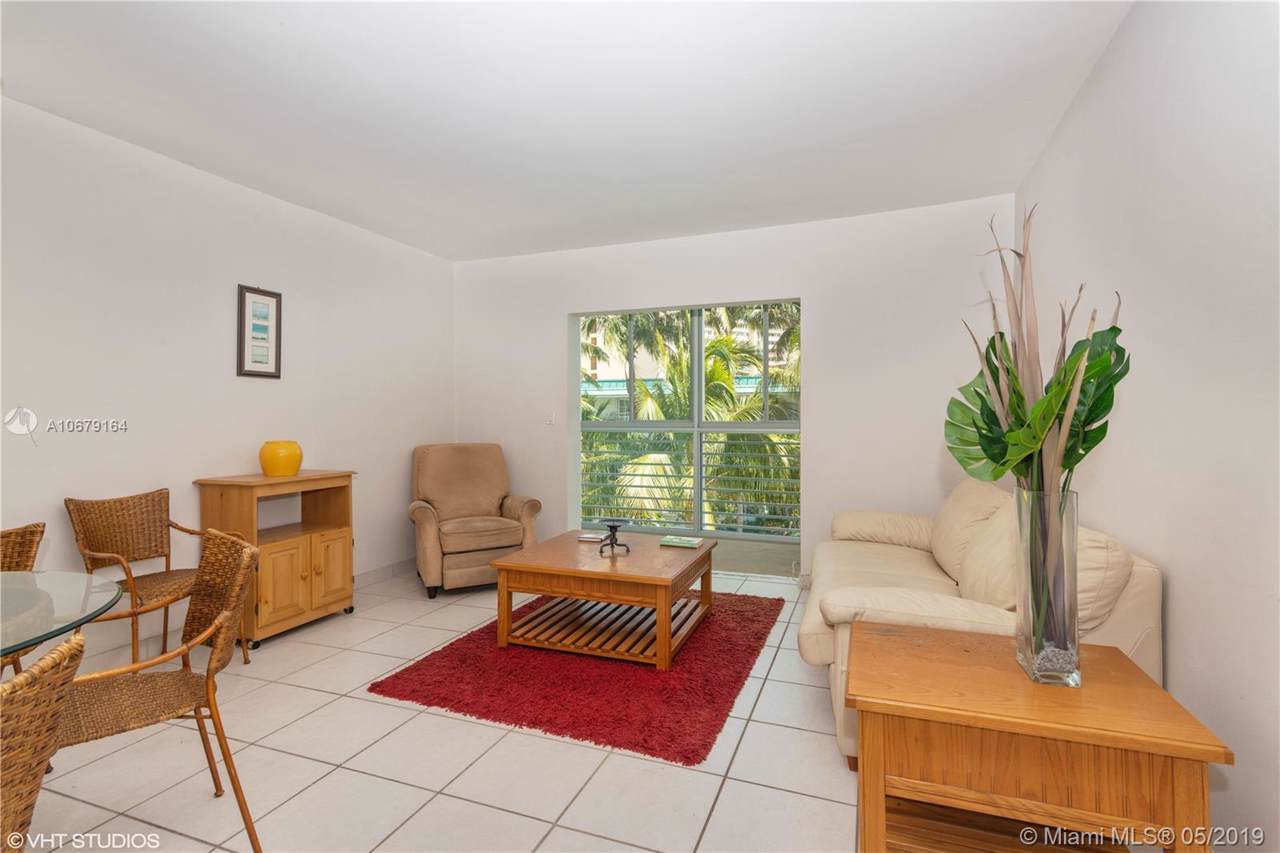 301 Sunrise Dr - Photo 1