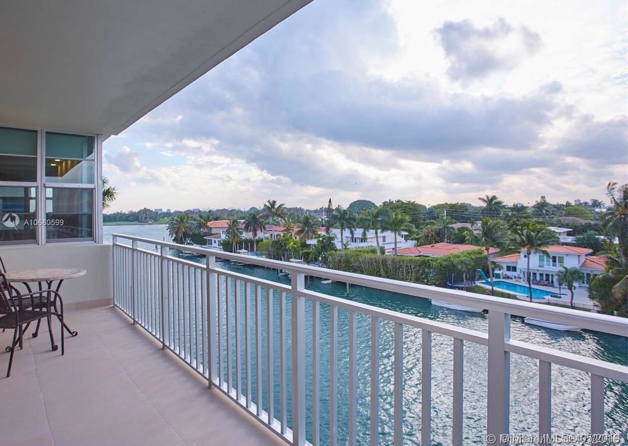 9500 Bay Harbor Dr - Photo 1