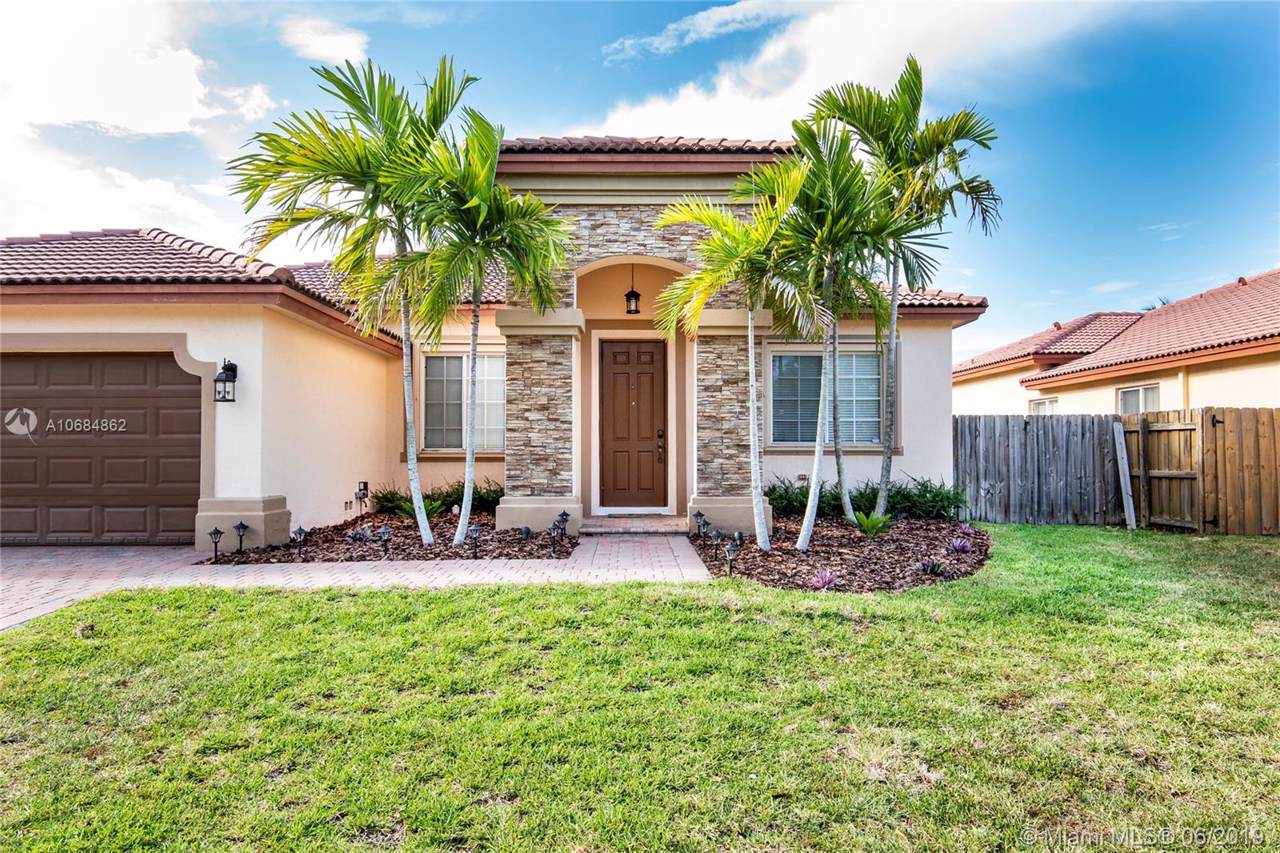 9467 221st Ln - Photo 1