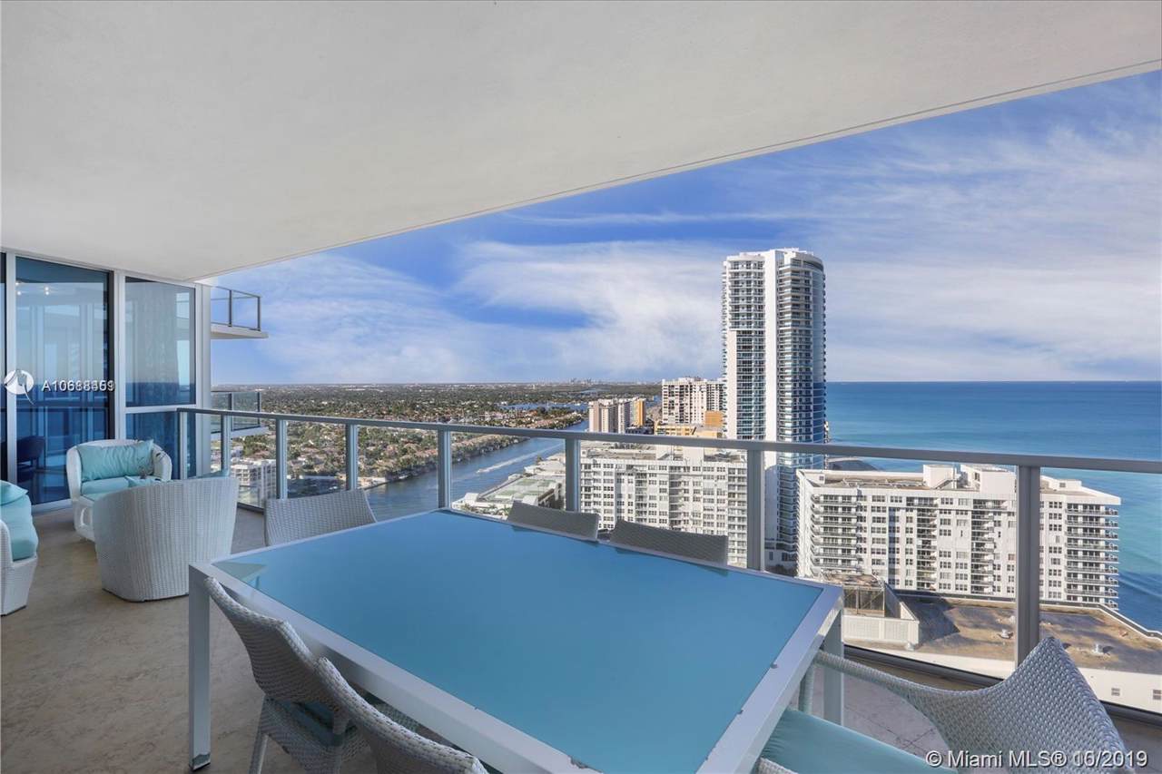 3101 Ocean Dr - Photo 1