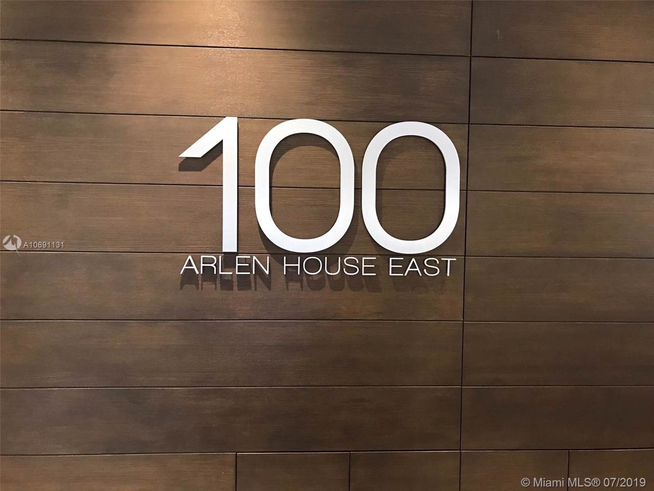 100 Bayview Dr - Photo 1