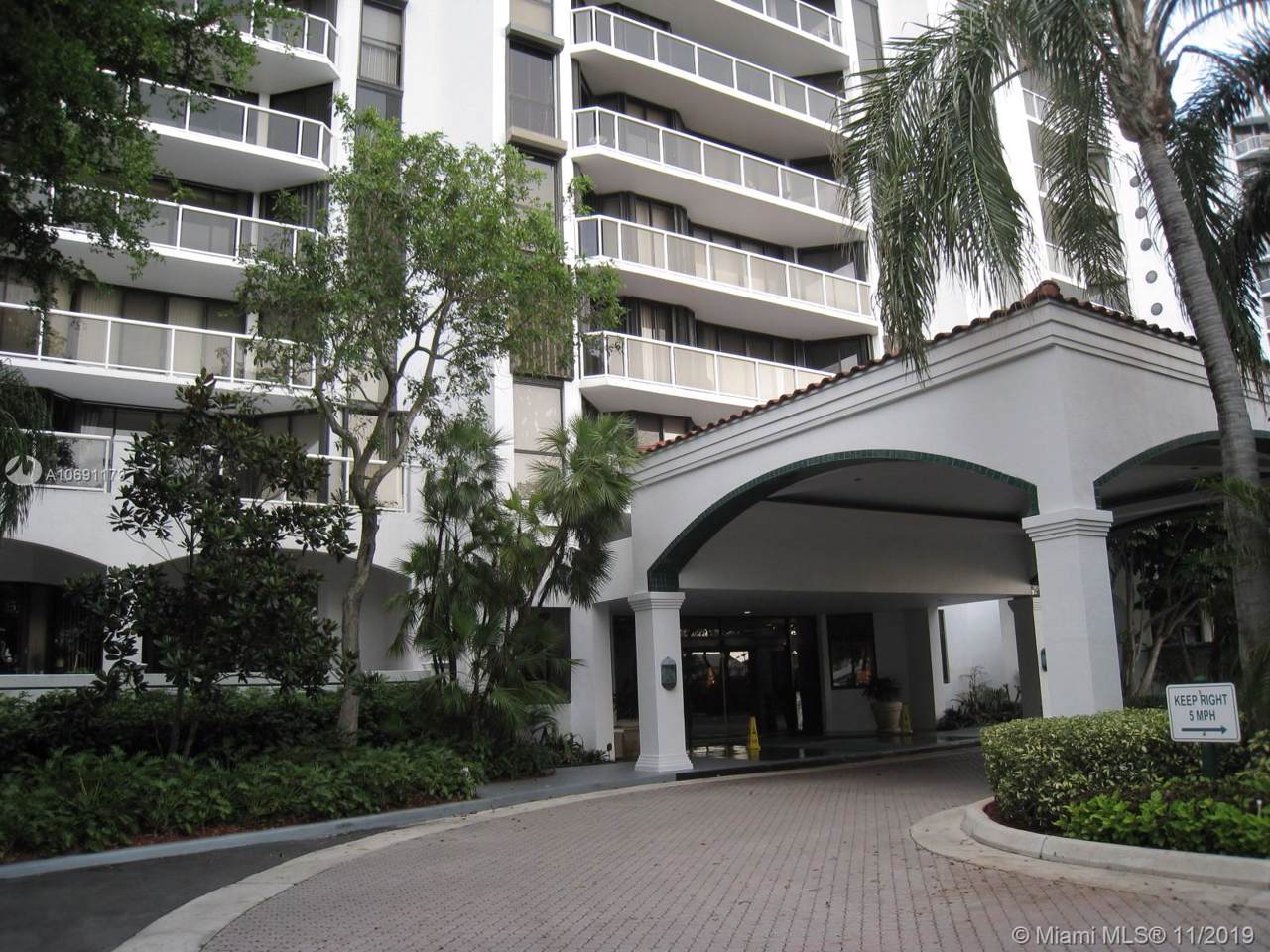 3640 Yacht Club Dr - Photo 1