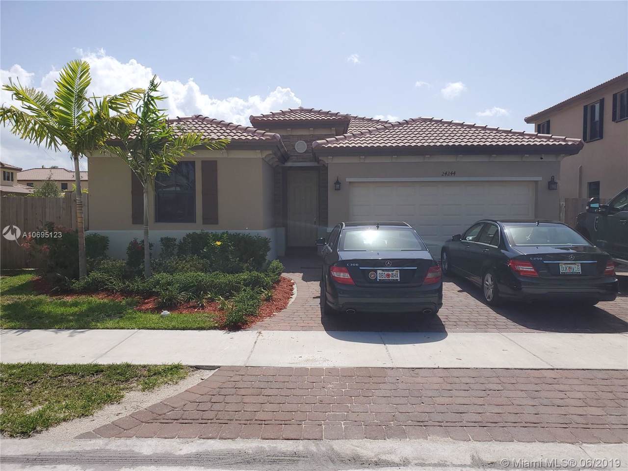 24244 118th Ave - Photo 1