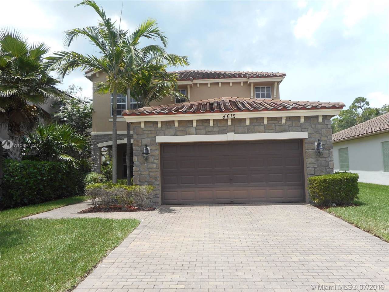 4615 Capital Dr - Photo 1