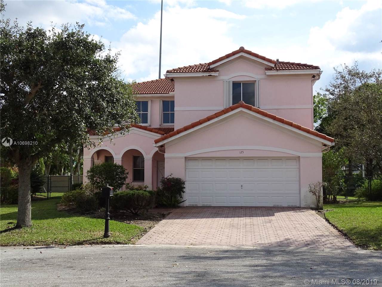 125 164th Ave - Photo 1