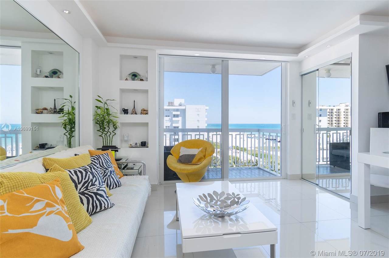 401 Ocean Dr - Photo 1