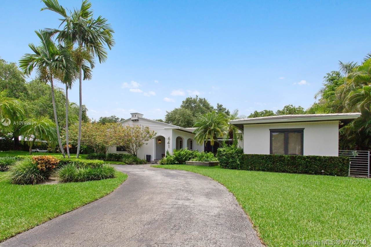 641 Island Rd - Photo 1
