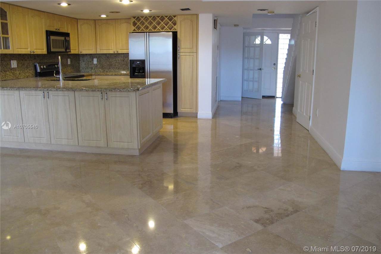13775 160TH STREET - Photo 1