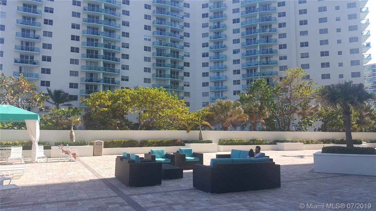 3725 Ocean Dr - Photo 1
