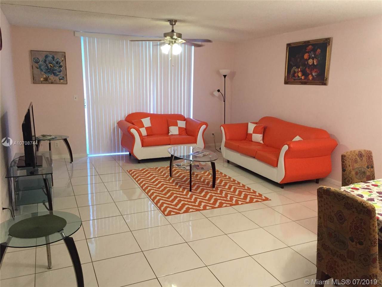 301 14th Ave - Photo 1