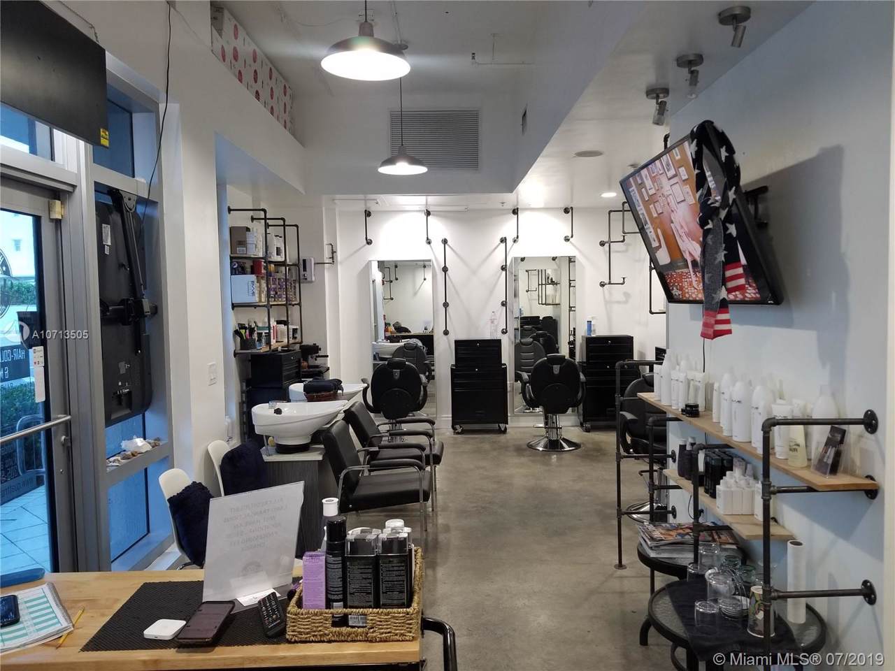 3801 Collins Ave - Photo 1