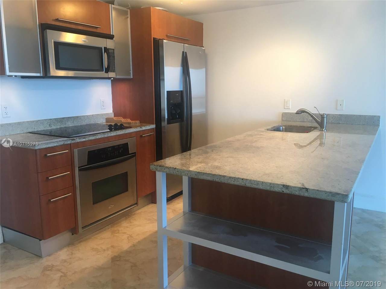 185 7th St - Photo 1