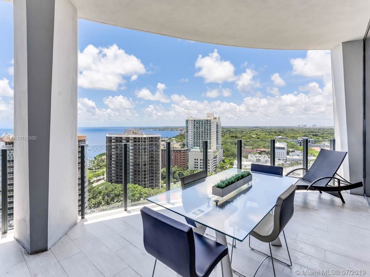 2831 Bayshore Dr - Photo 1