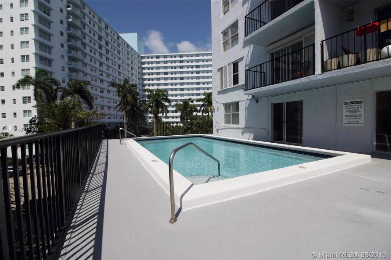 899 West Ave - Photo 1