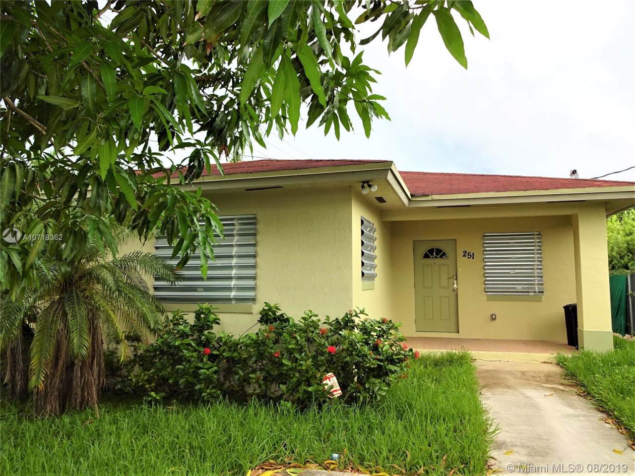 251 5th Ave - Photo 1