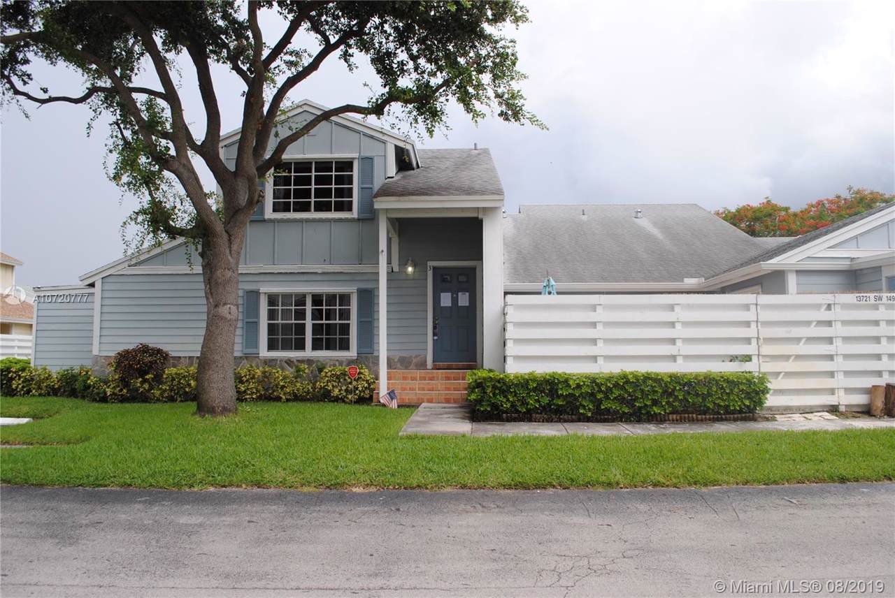 13721 149th Cir Ln - Photo 1