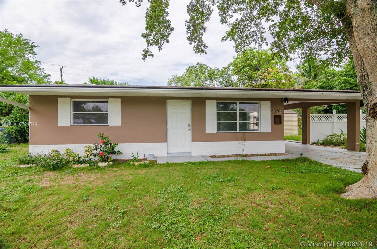 4570 25th Pl - Photo 1