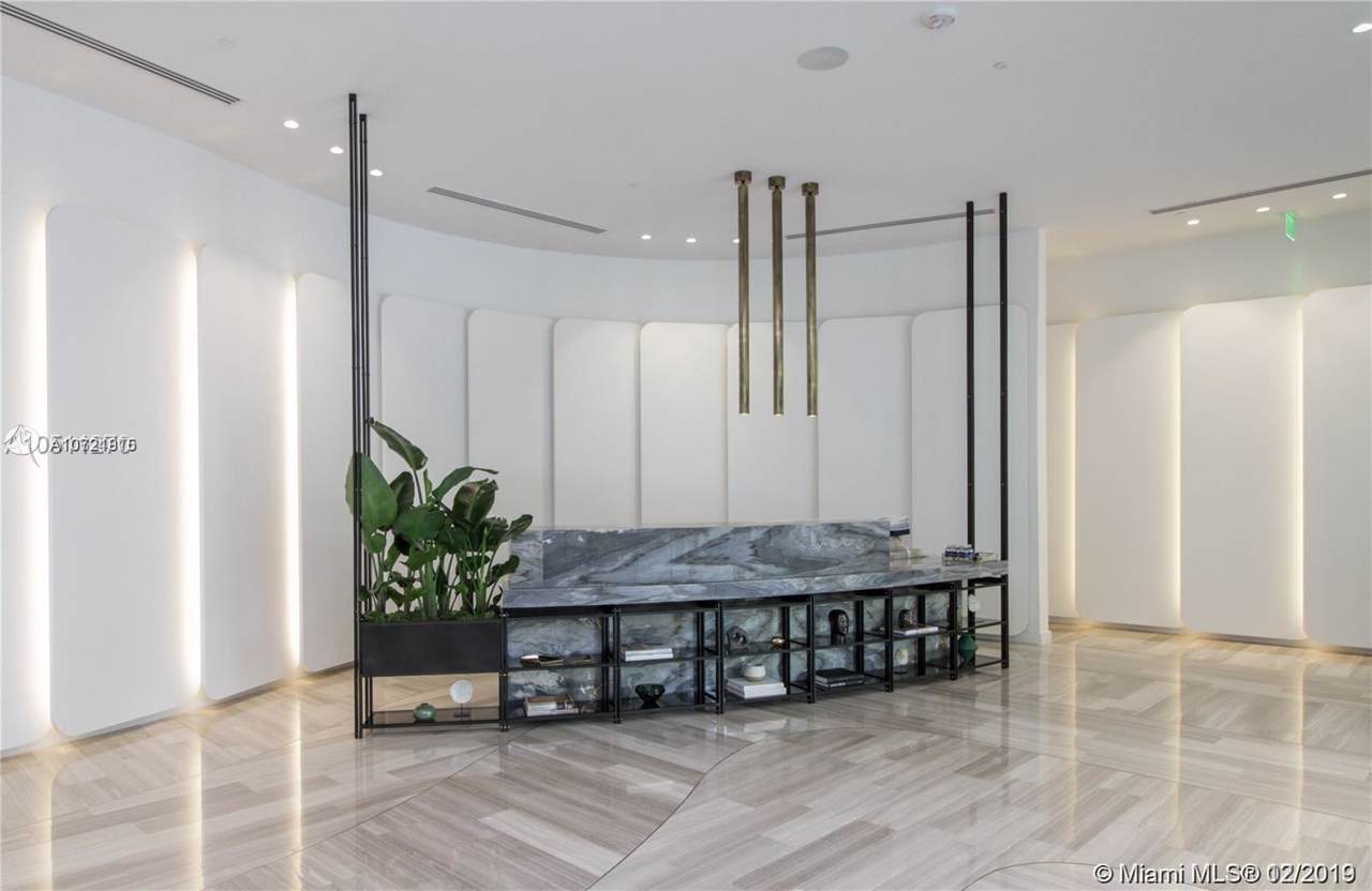 2831 Bayshore Dr - Photo 1