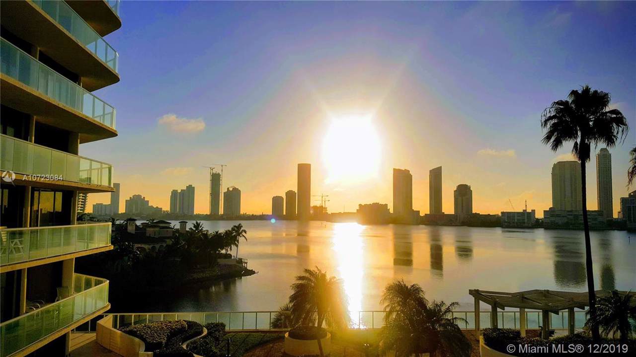 4000 Island Blvd - Photo 1