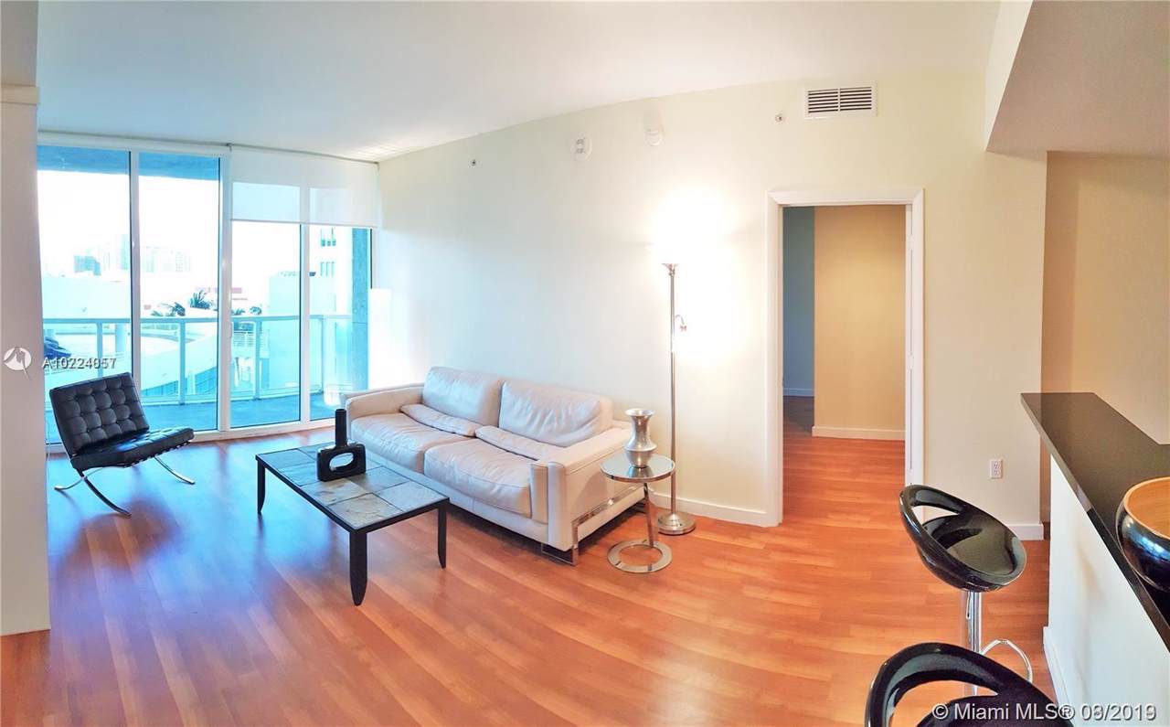 253 2nd St - Photo 1