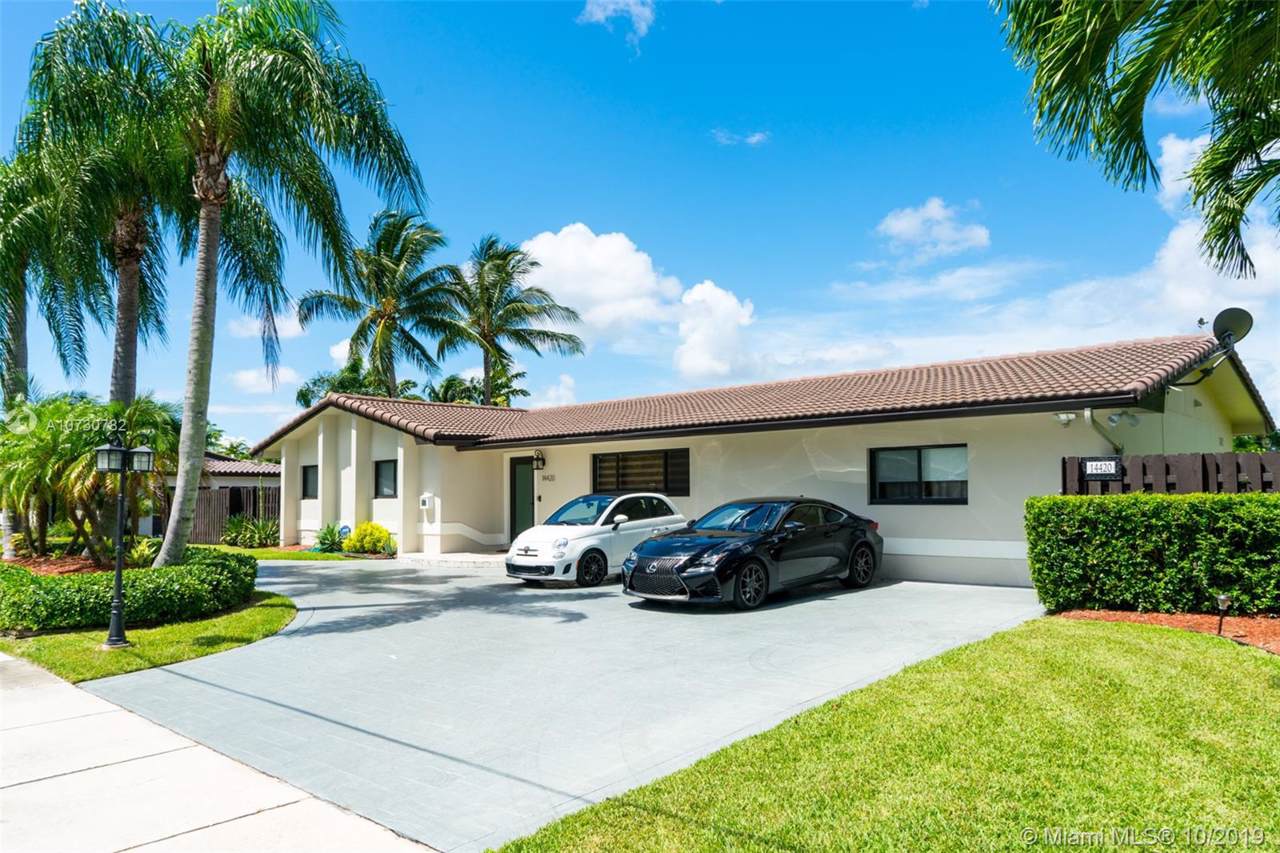14420 92nd Ave - Photo 1