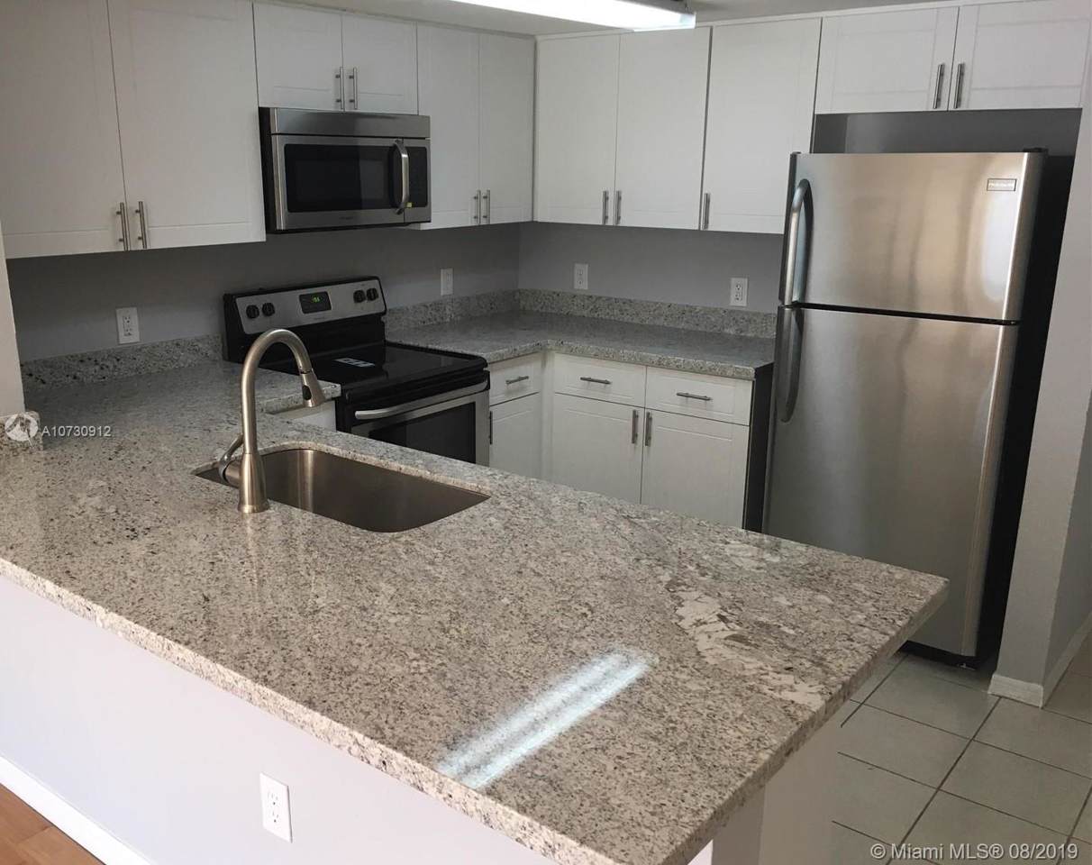 218 12th Ave - Photo 1