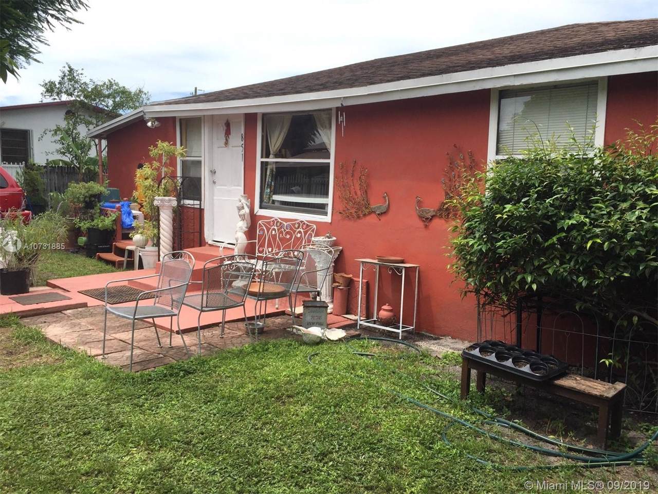 851 137th St - Photo 1