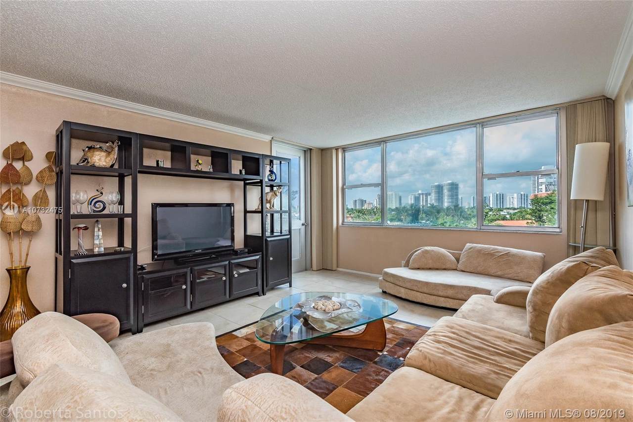3180 Ocean Dr - Photo 1