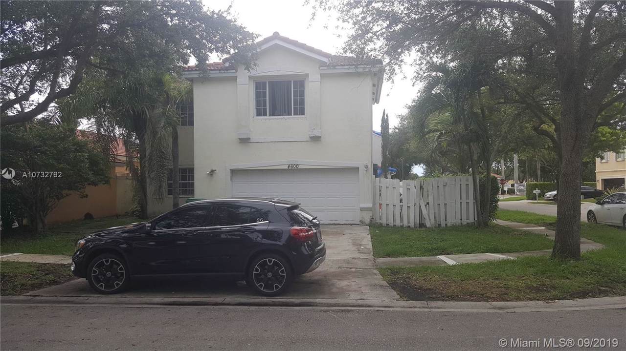 4600 151st Way - Photo 1