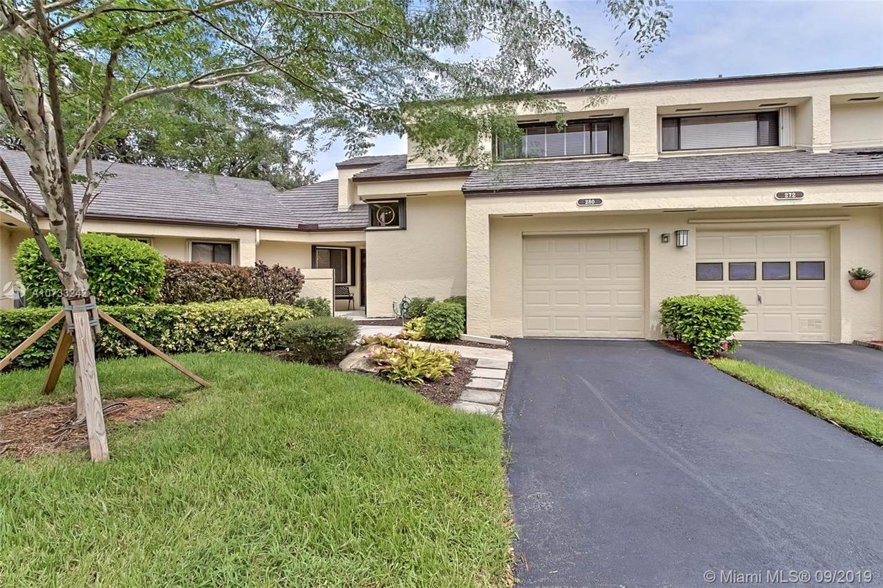 280 95th Ave - Photo 1