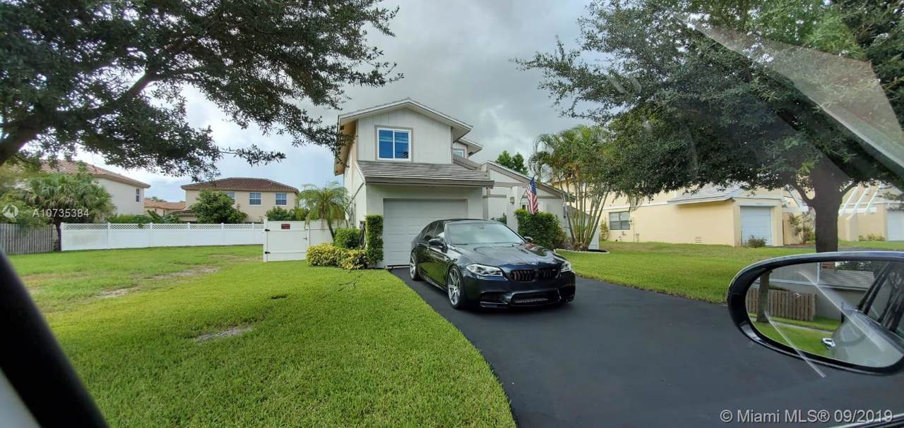 10560 La Placida Dr - Photo 1