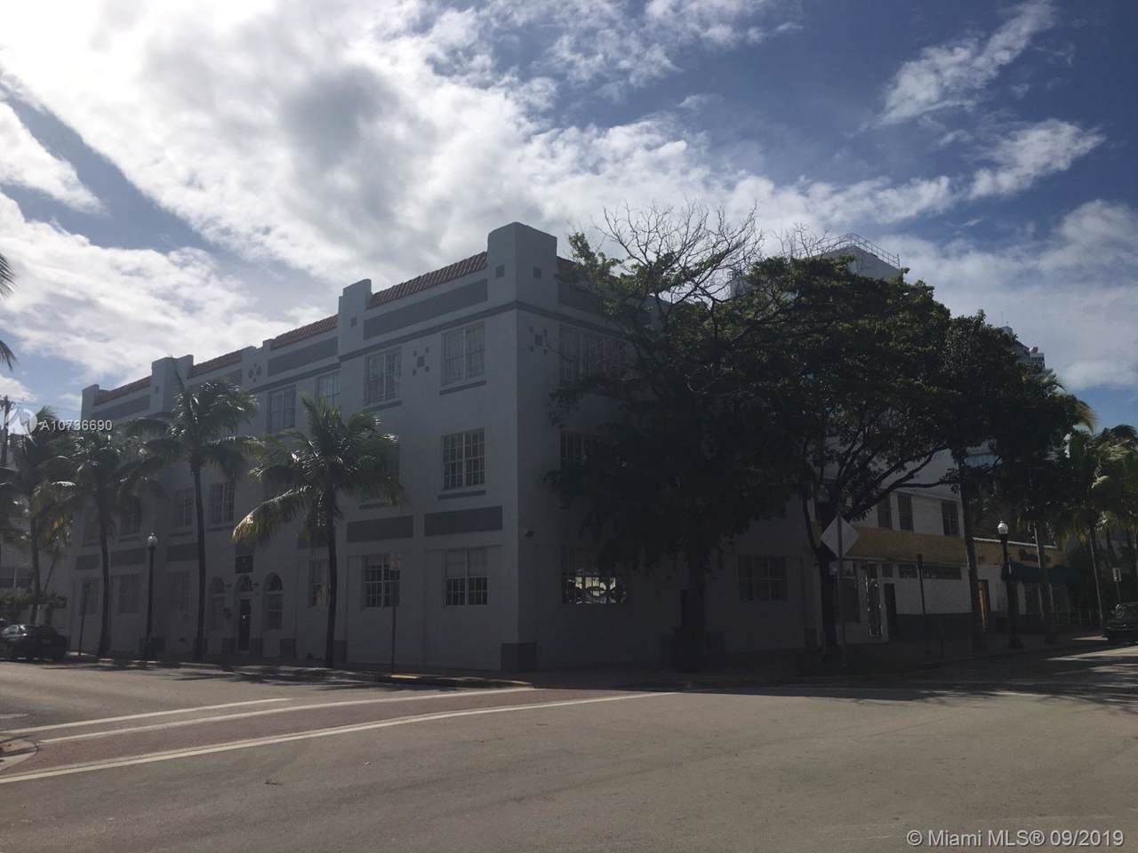 130 3rd St - Photo 1