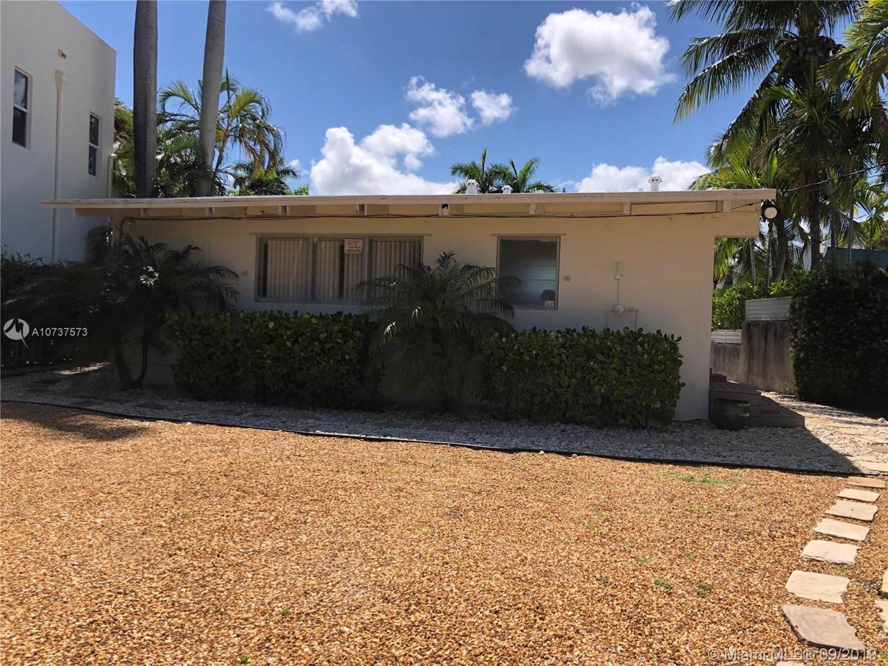 421 Hendricks Isle - Photo 1