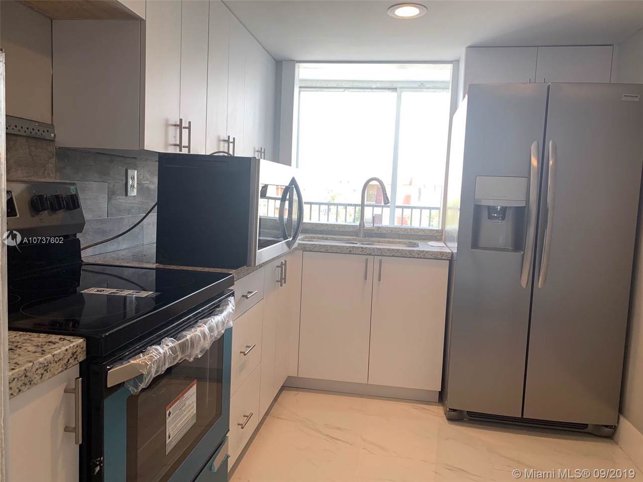 9431 4th St - Photo 1