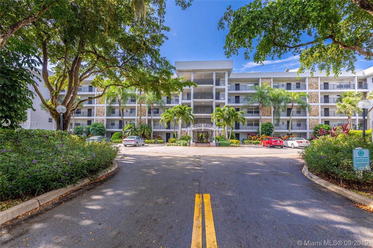 4030 Palm Aire Dr - Photo 1