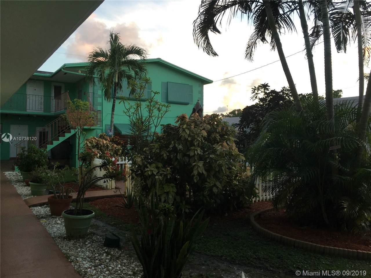 2428 Taylor St - Photo 1