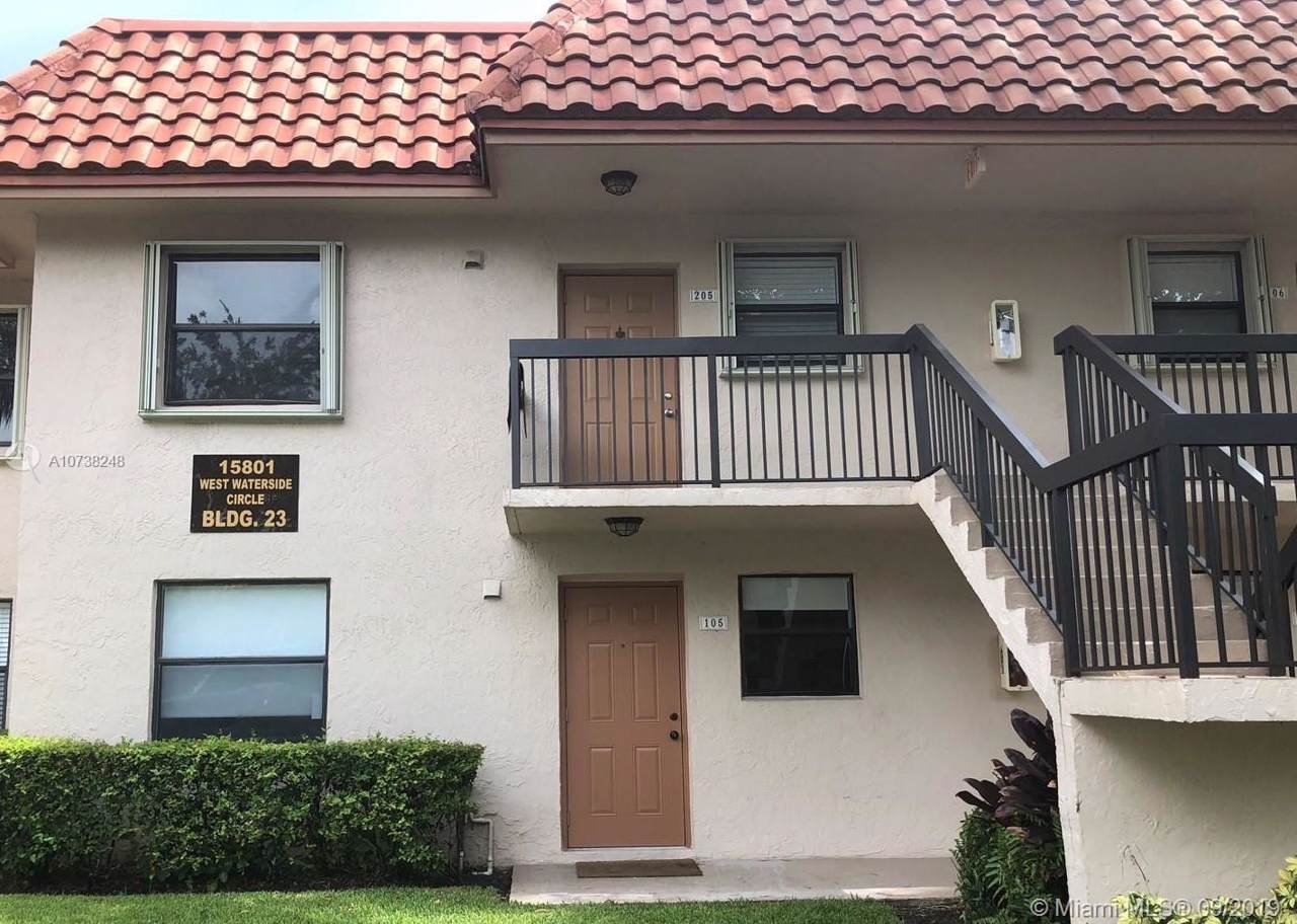 15801 Waterside Cir - Photo 1