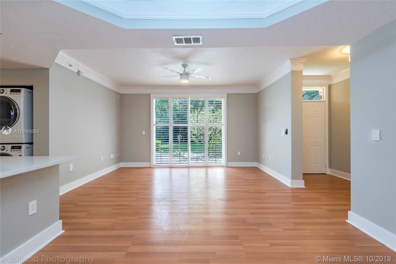 2030 Alta Meadows Ln - Photo 1