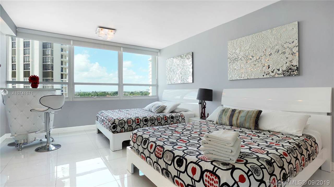 5445 Collins Ave - Photo 1