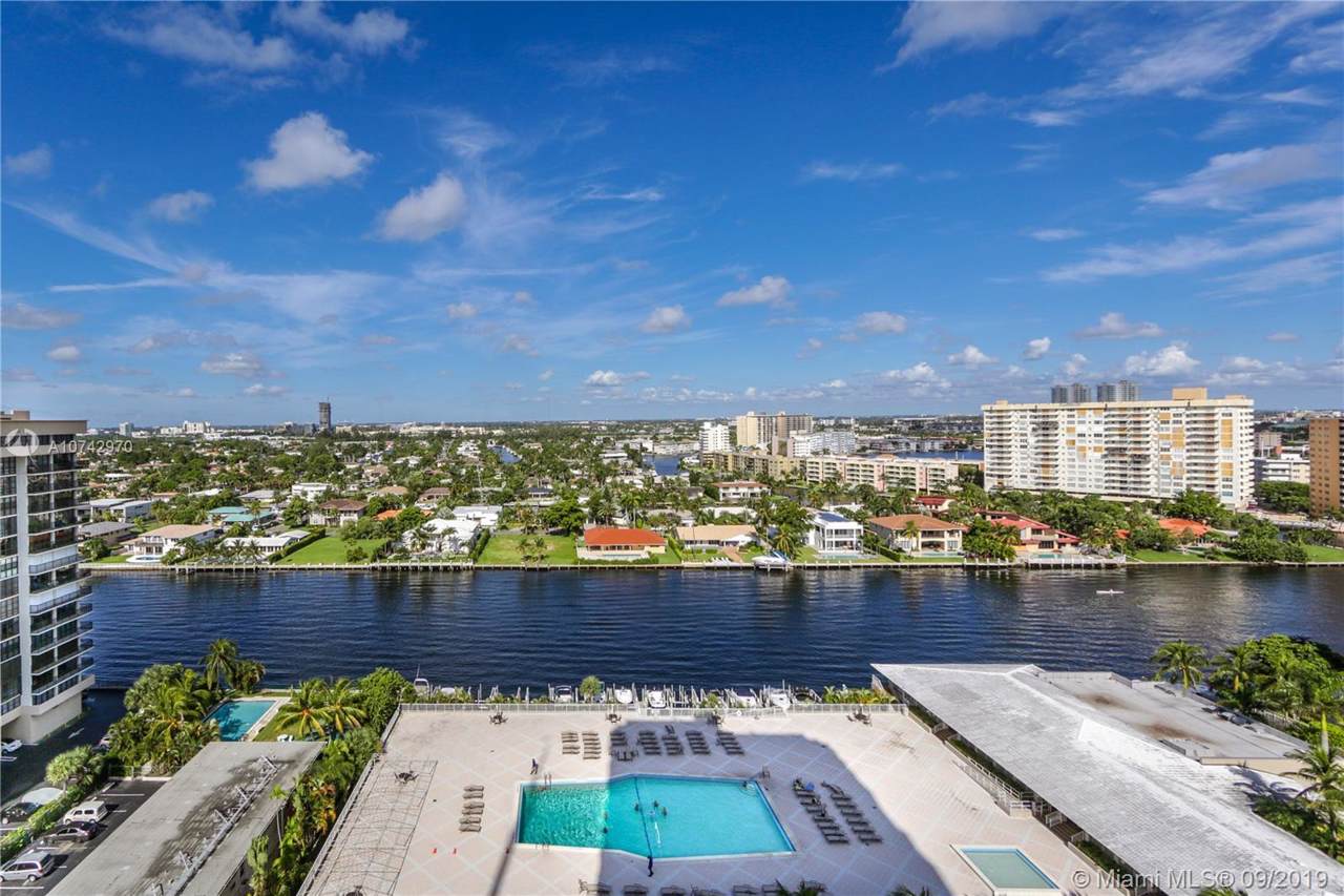 1985 Ocean Dr - Photo 1