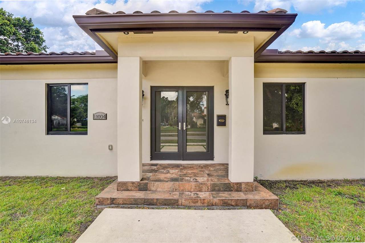 11004 2nd Ave - Photo 1