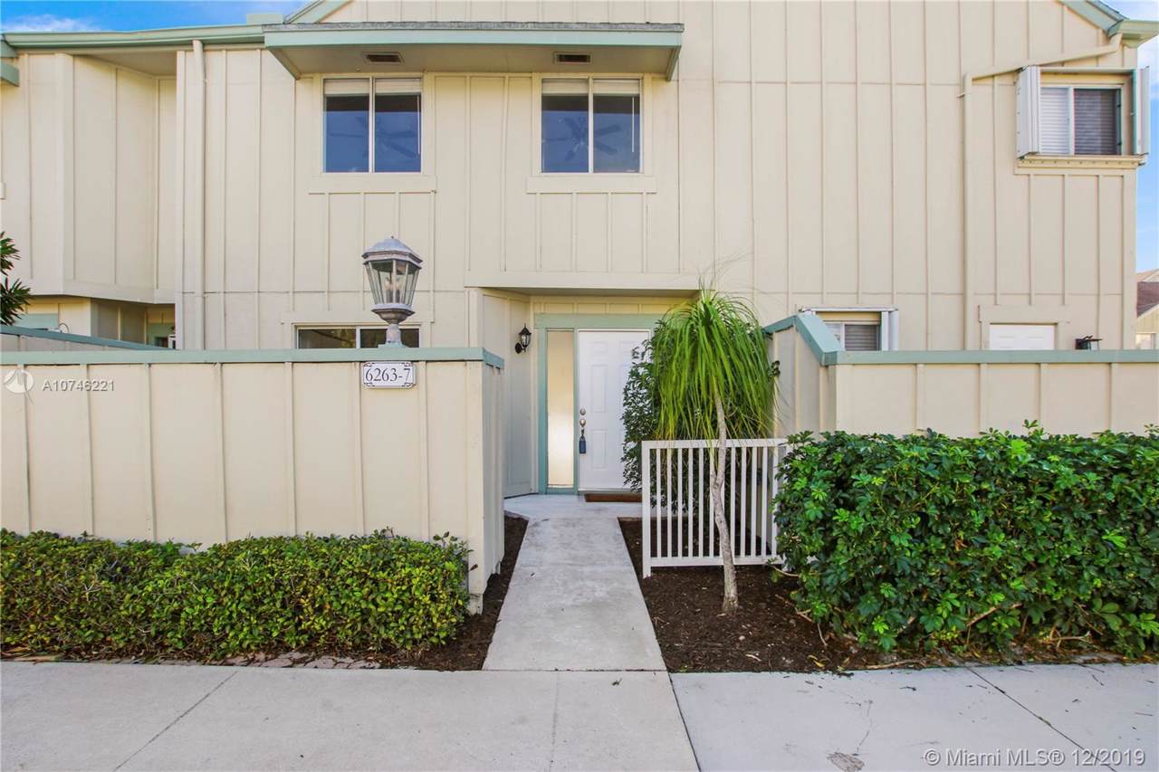 6263 Riverwalk Lane - Photo 1