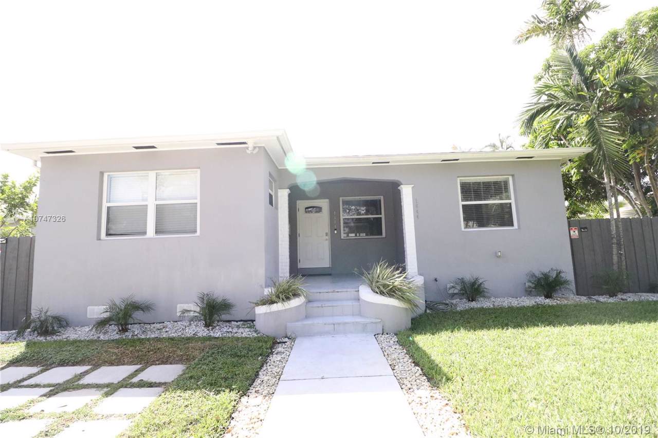 1644 Washington St - Photo 1