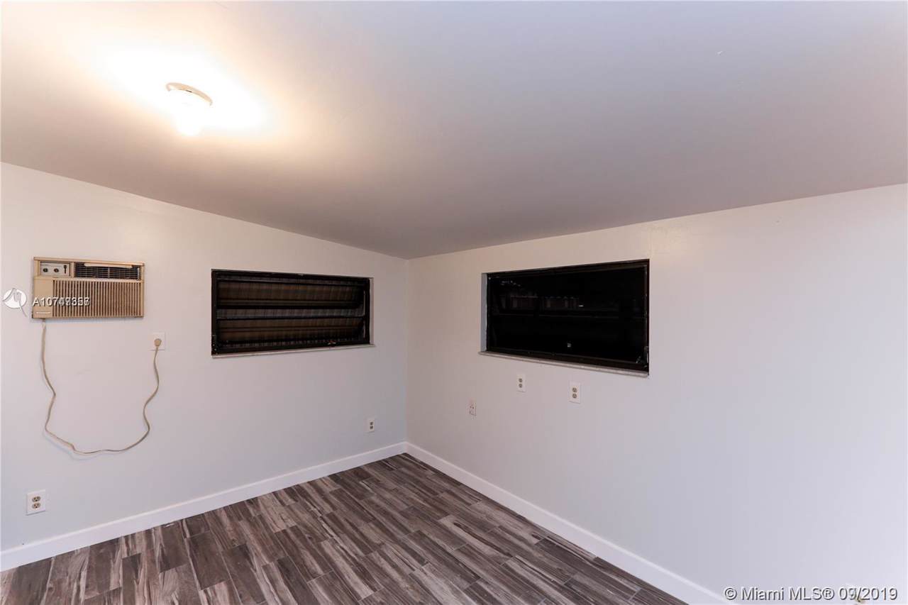 1500 64th Ave - Photo 1