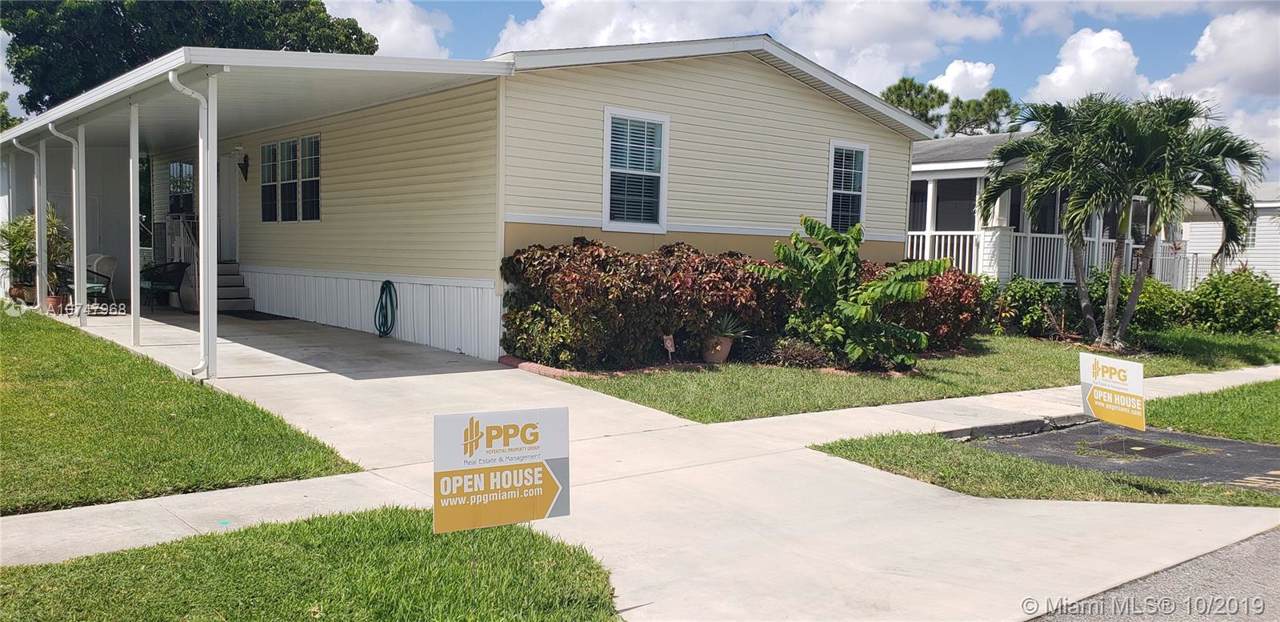 1267 Sw 114th Av - Photo 1