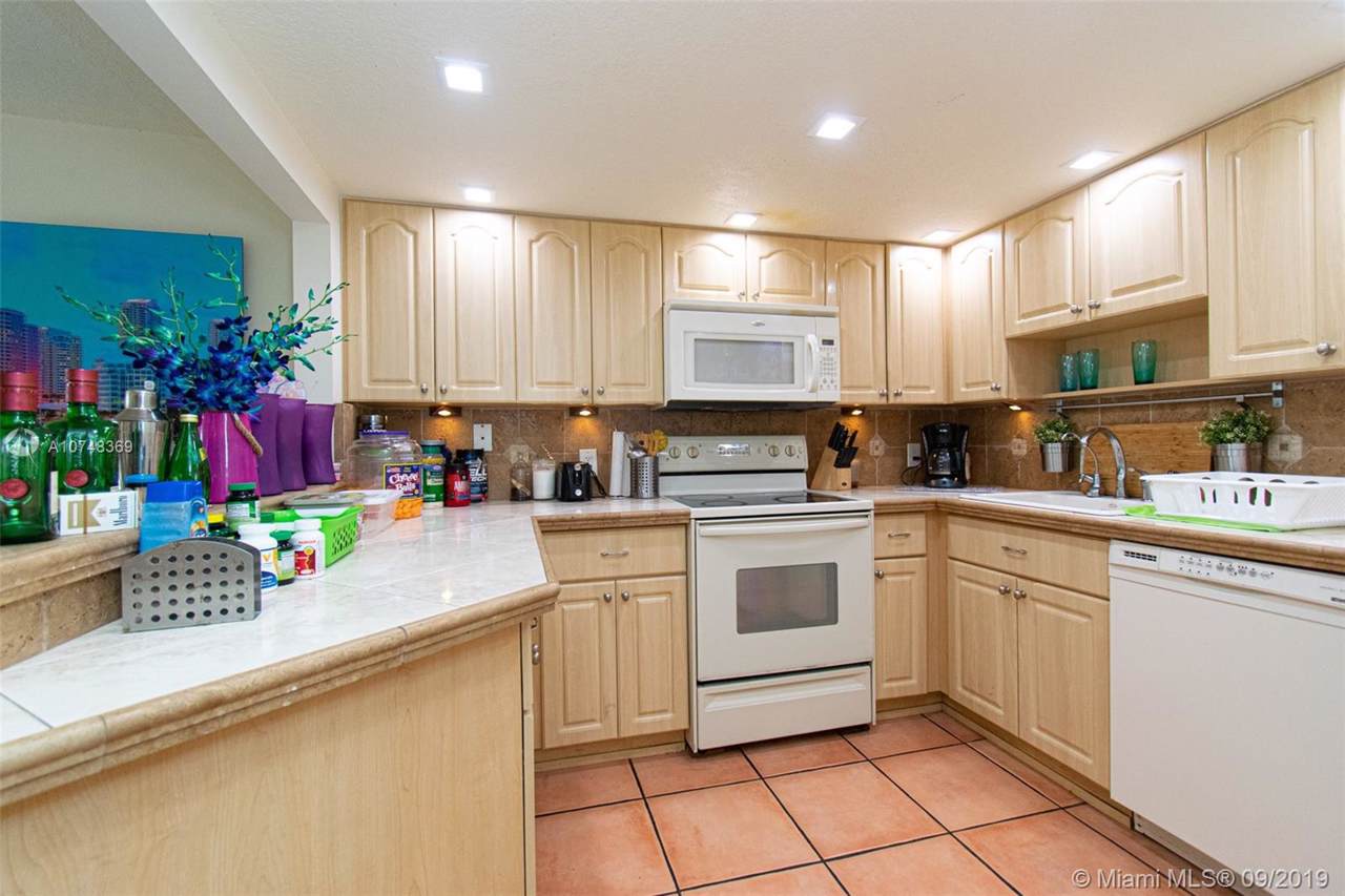 1650 115th St - Photo 1