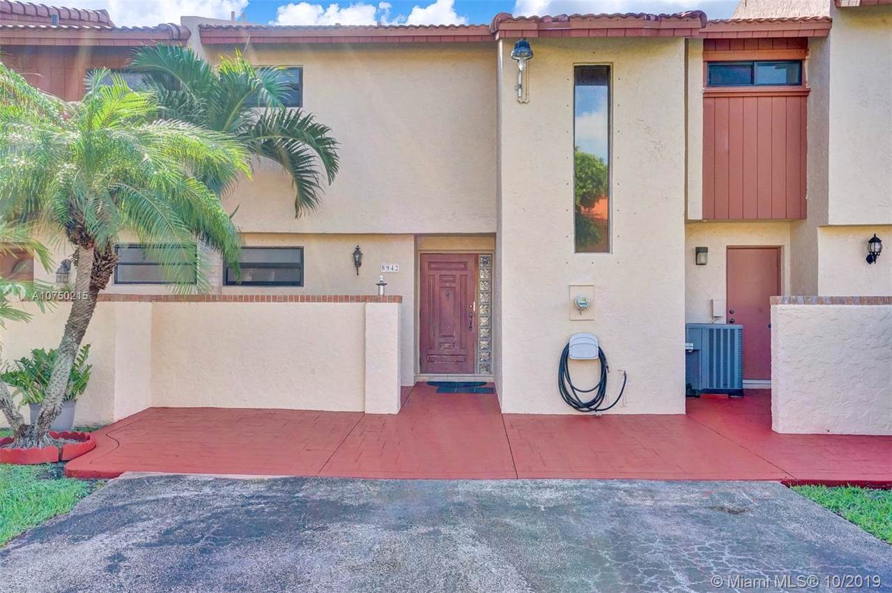 8942 149th Pl - Photo 1