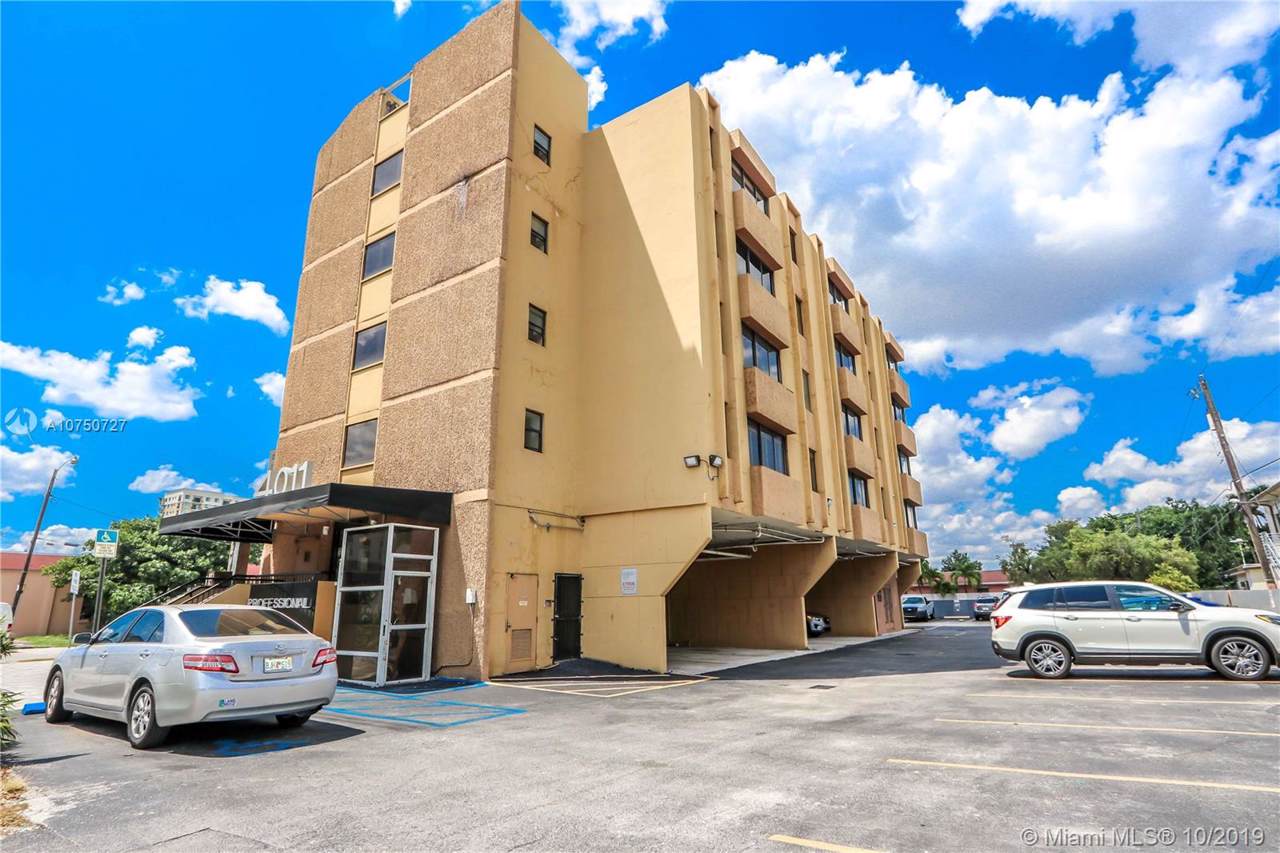 4011 Flagler St - Photo 1