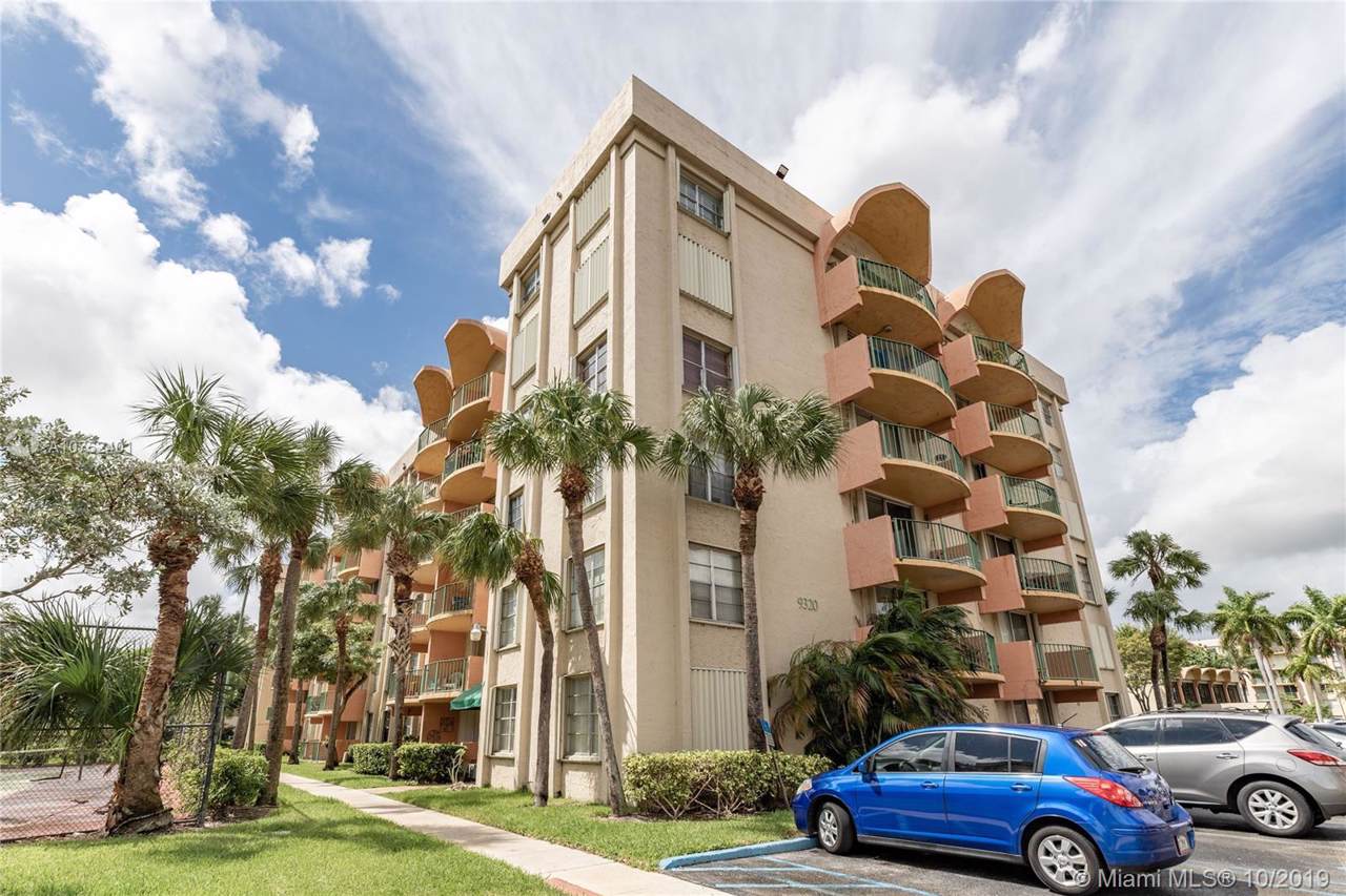 9320 Fontainebleau Blvd - Photo 1